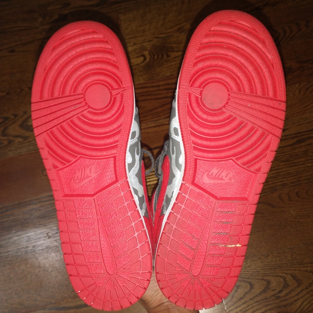 Boys Jordan 1 retro high 'premium red camo' - Picture 9 of 9